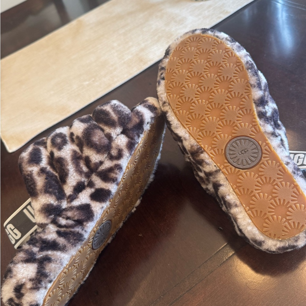 Ugg Fluff Yeah Slippers - Picture 6 of 8